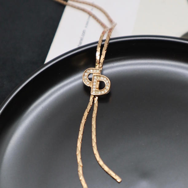 95新 DIOR/迪奥 流苏错开cd项链/d03558