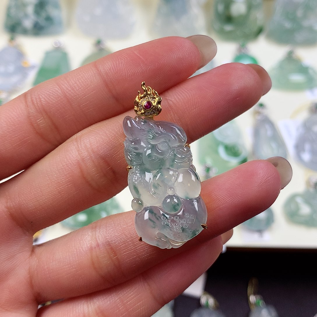 翡翠吊坠(不含链)18K金镶嵌