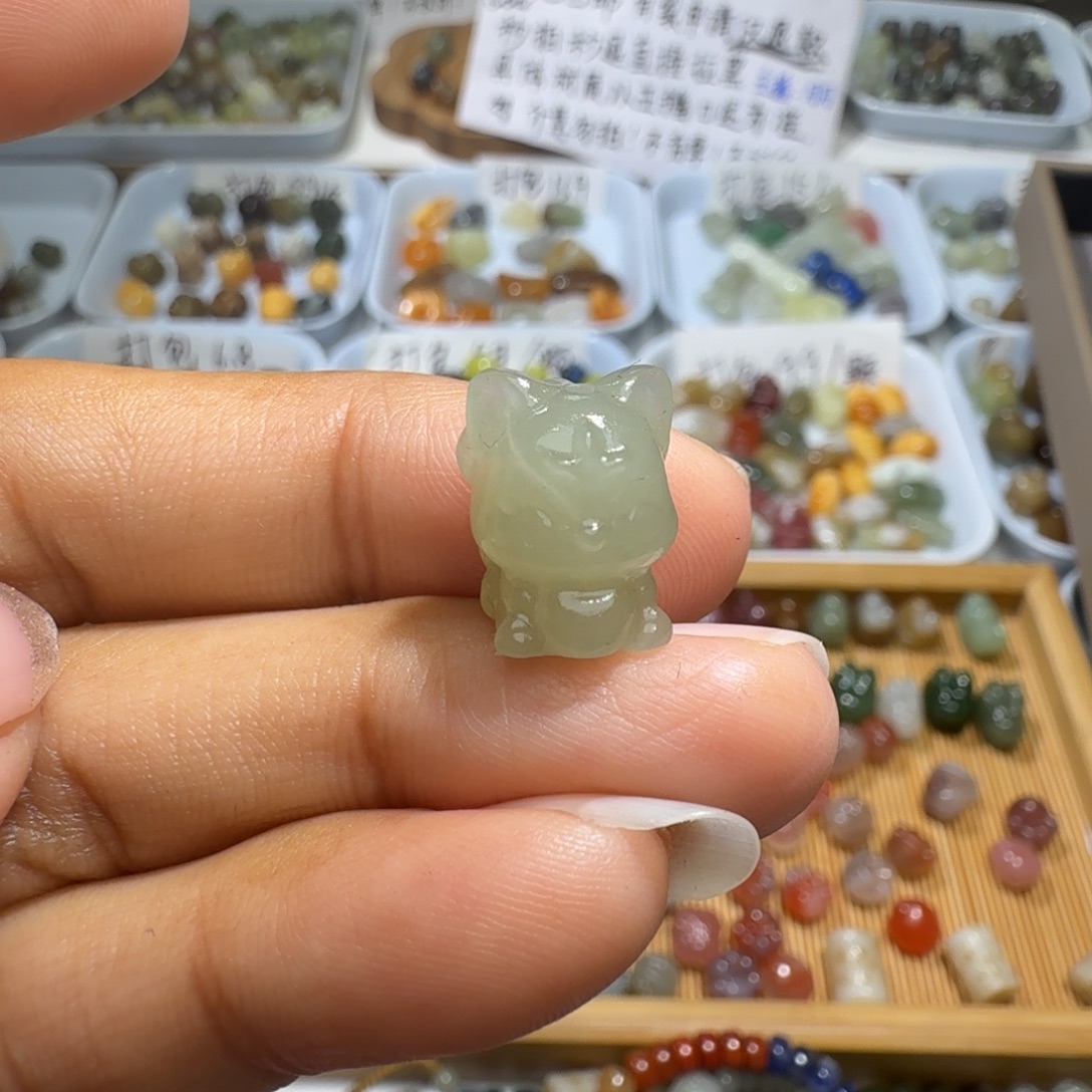 和田玉未镶嵌珠宝奇石