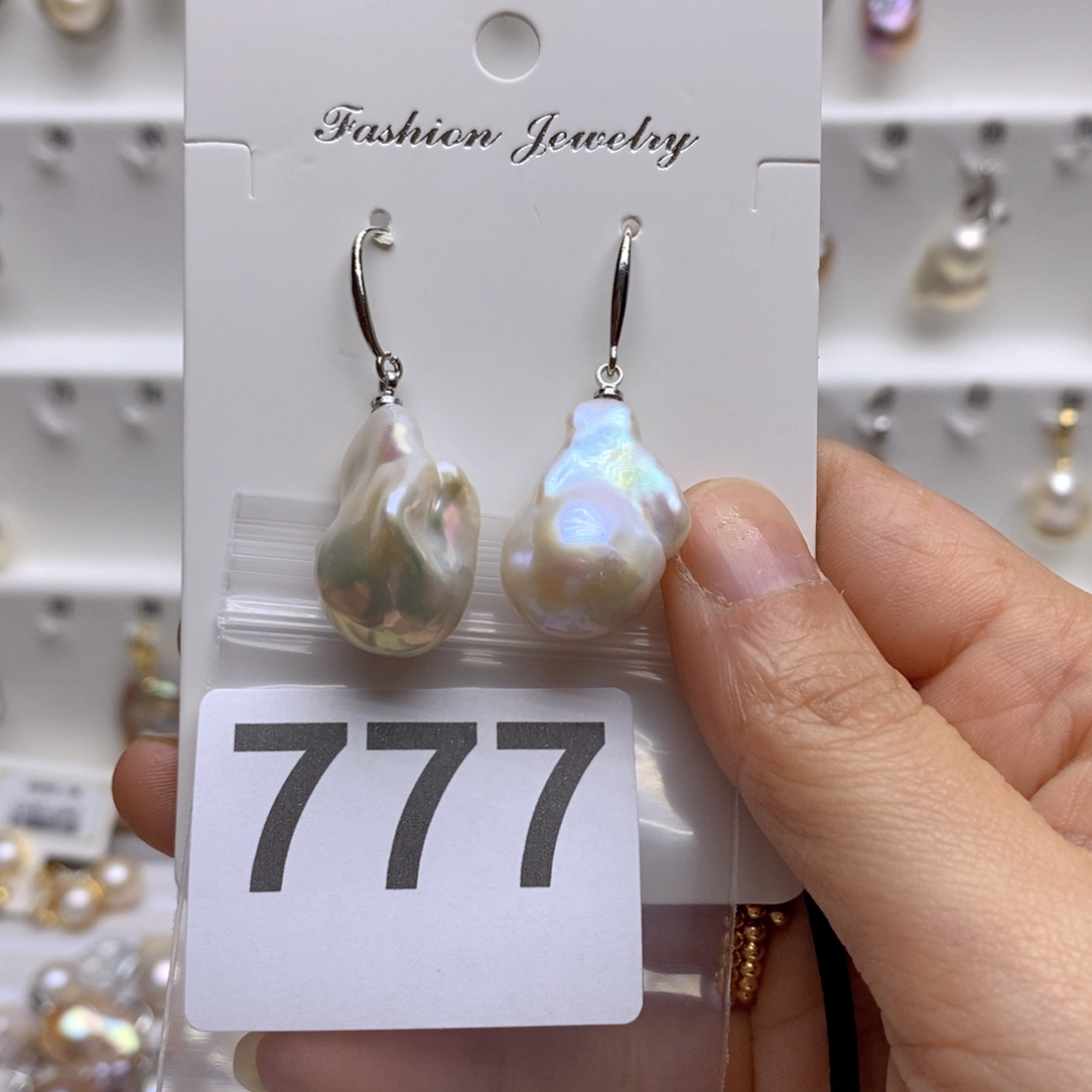 淡水珍珠颈饰银S925镶嵌777