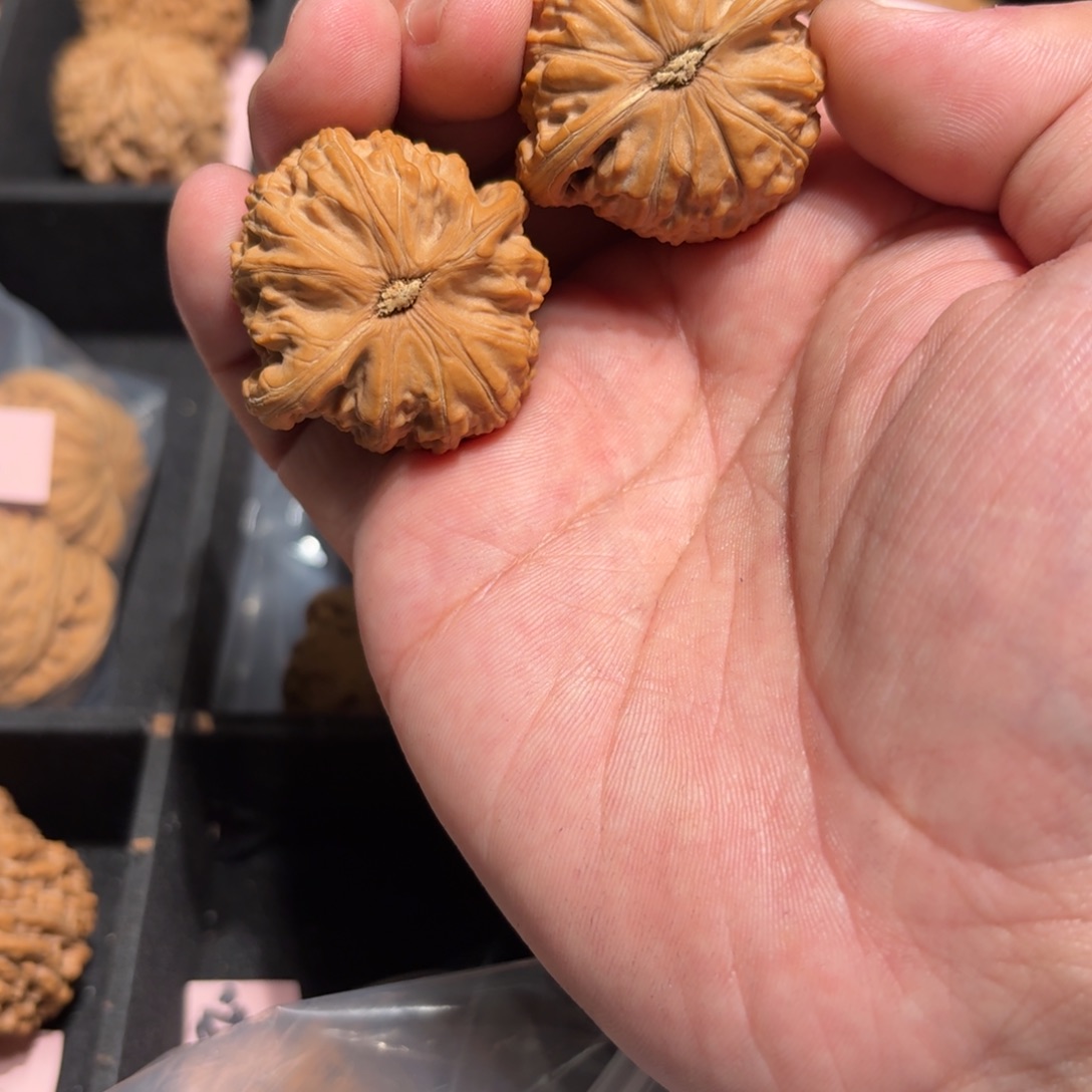 新***8吊坠文玩核桃文玩核桃