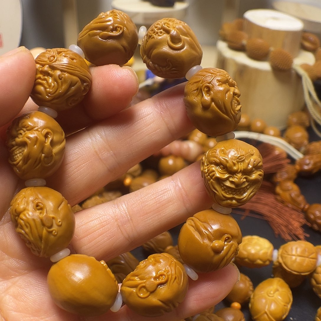 手串橄榄核wertyyu