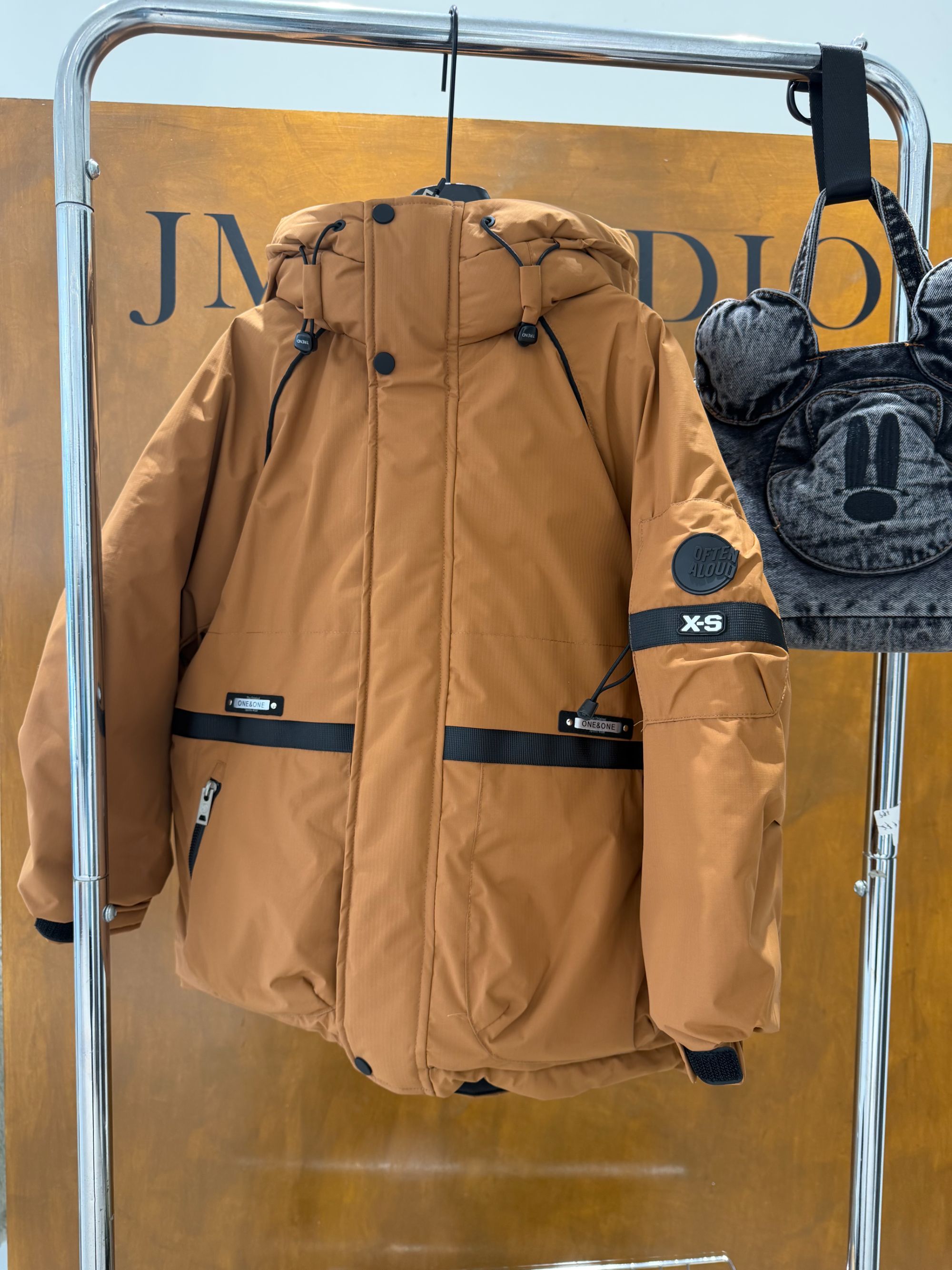 #6289      秋冬季羽绒服  