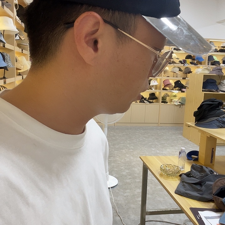 头层牛皮革黑色a空顶