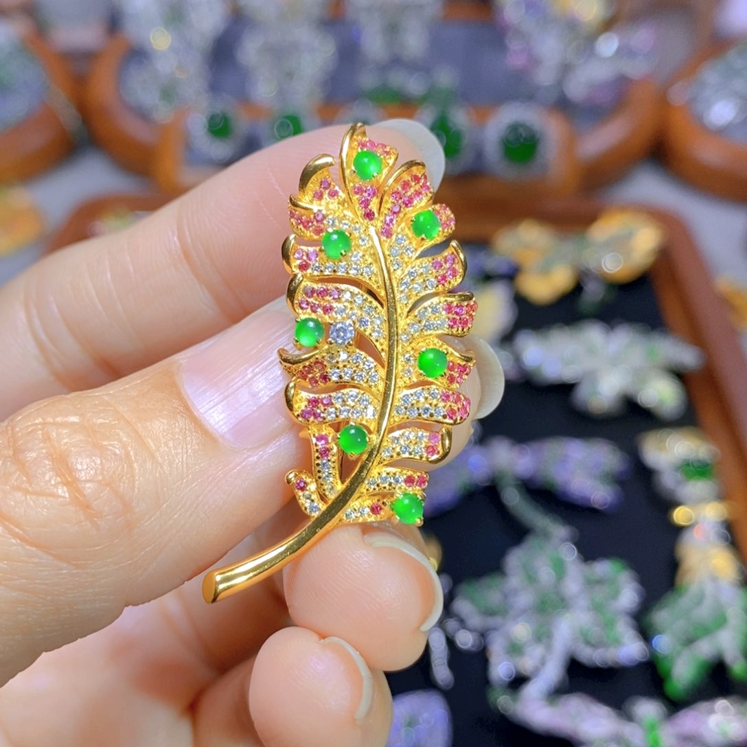 翡翠颈饰银S925镶嵌天然翡翠