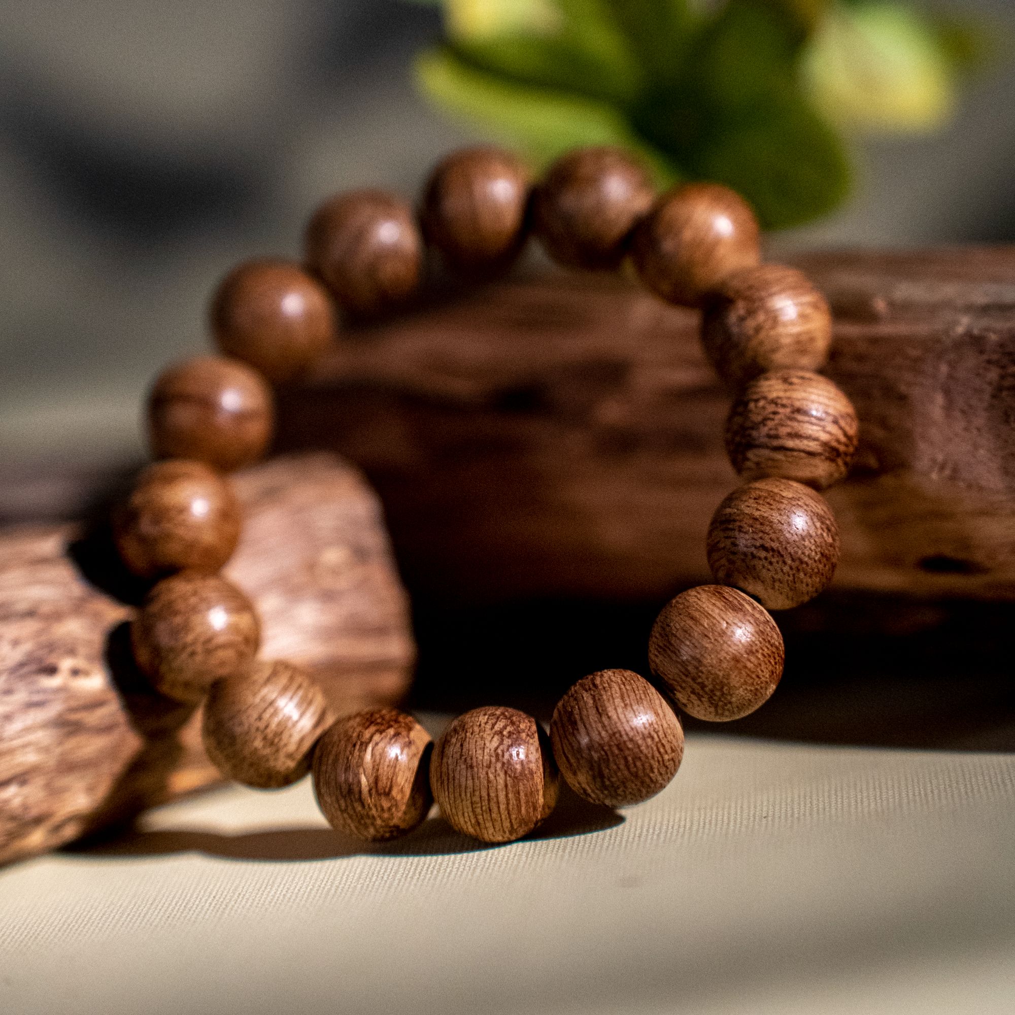 【江苏工美严选】天然野顺化红土粗纹单圈沉香手串-291*1308