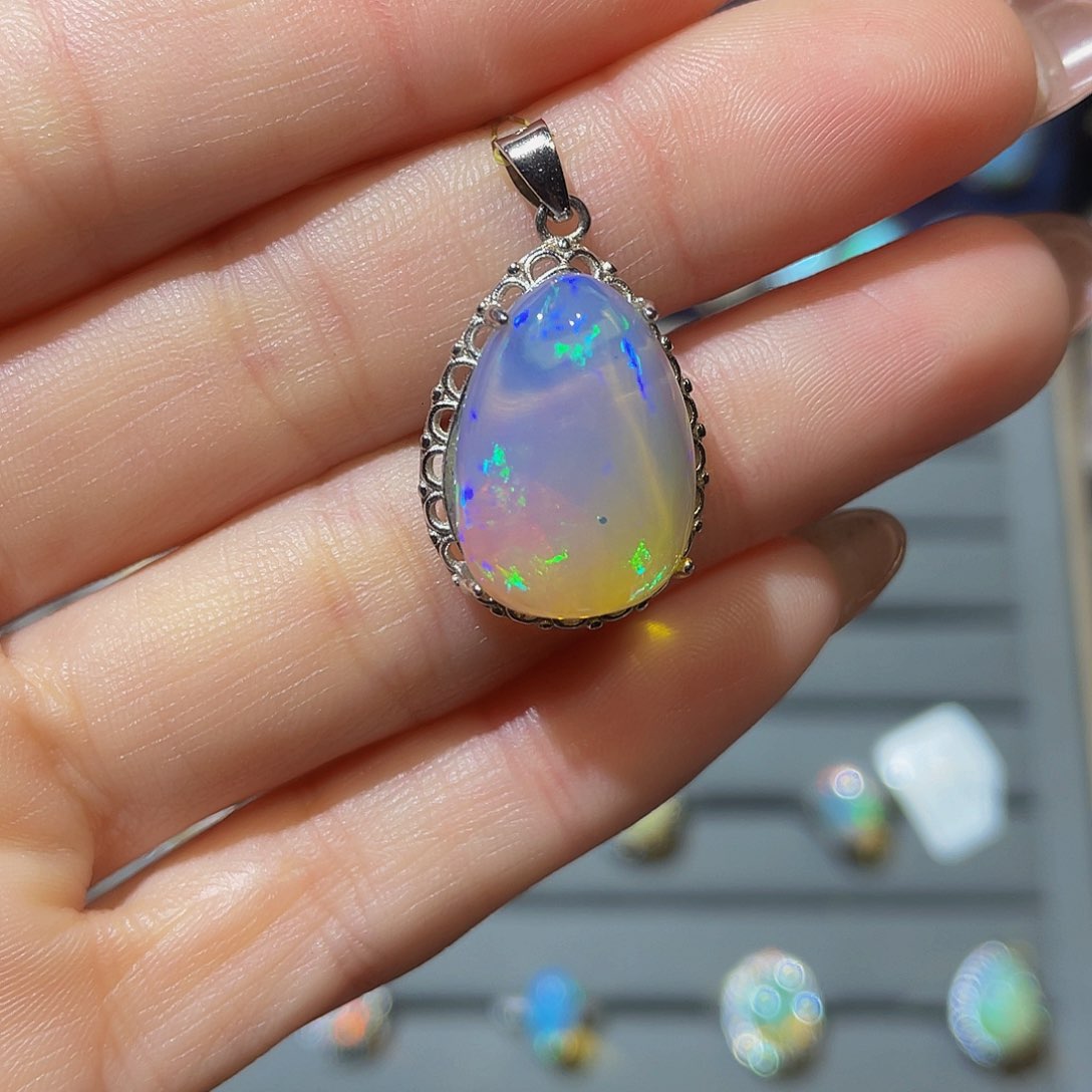 欧泊欧泊吊坠银S925镶嵌清*