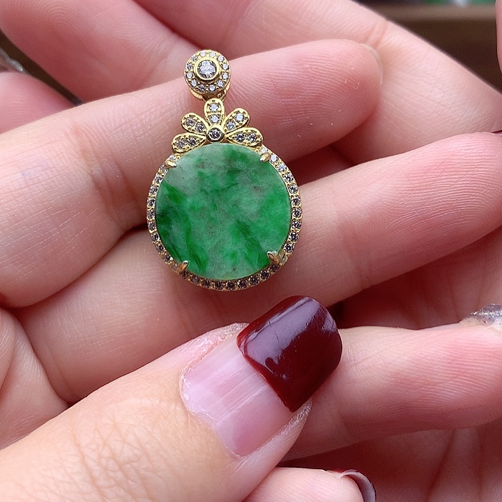 翡翠颈饰银S925镶嵌翡翠