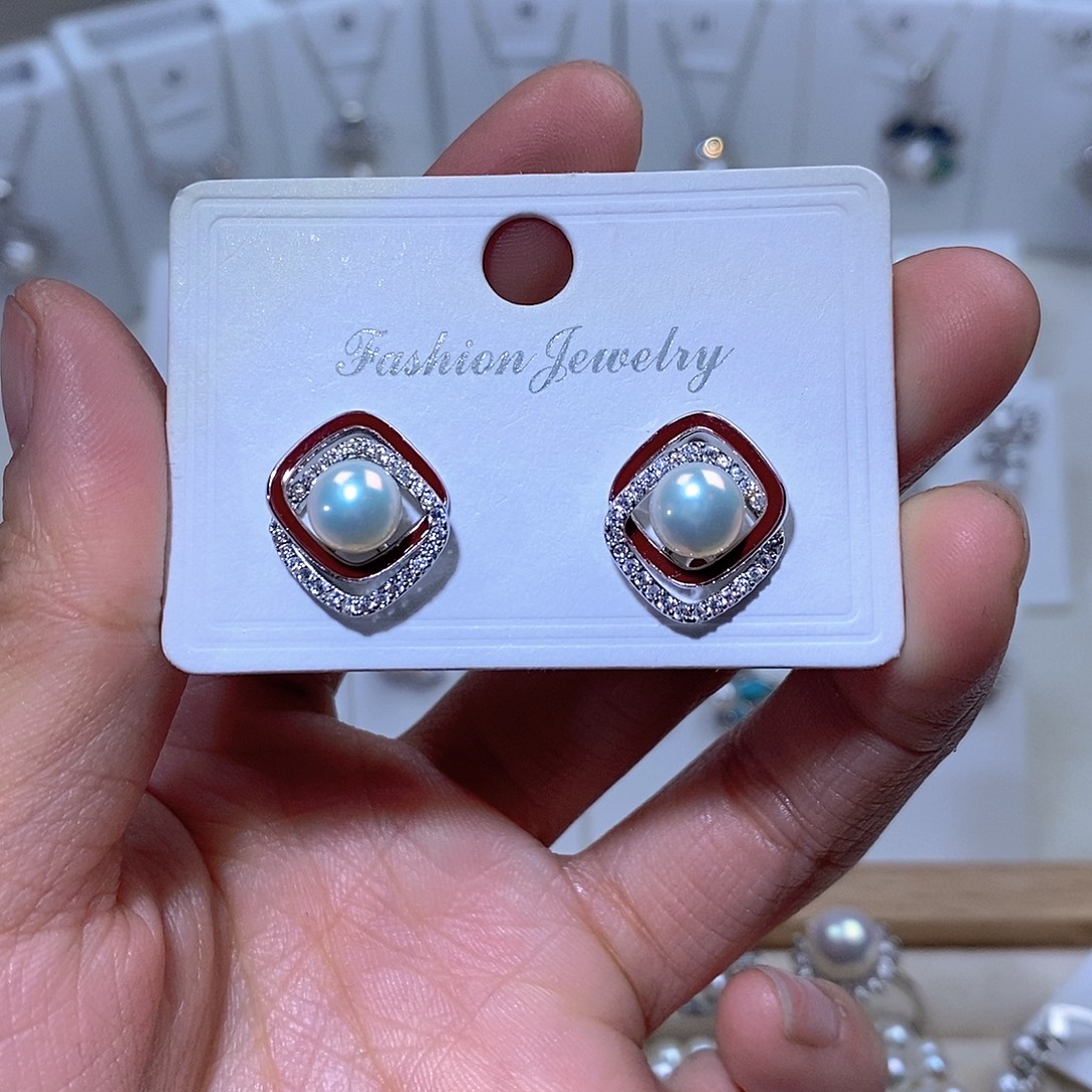 耳饰淡水珍珠未镶嵌