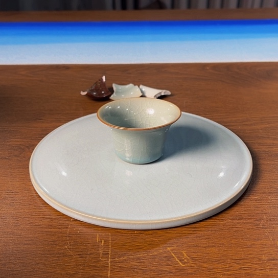 青焱汝瓷仿古马蹄客杯有瑕