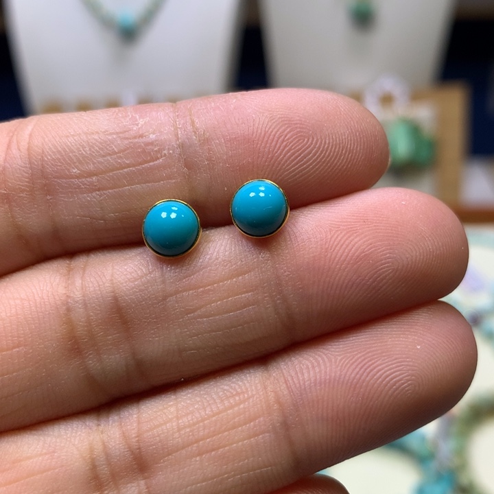 绿松石18K金镶嵌耳钉