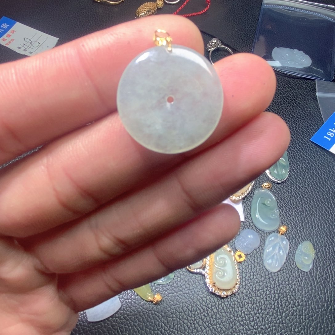 翡翠吊坠(不含链)18K金镶嵌