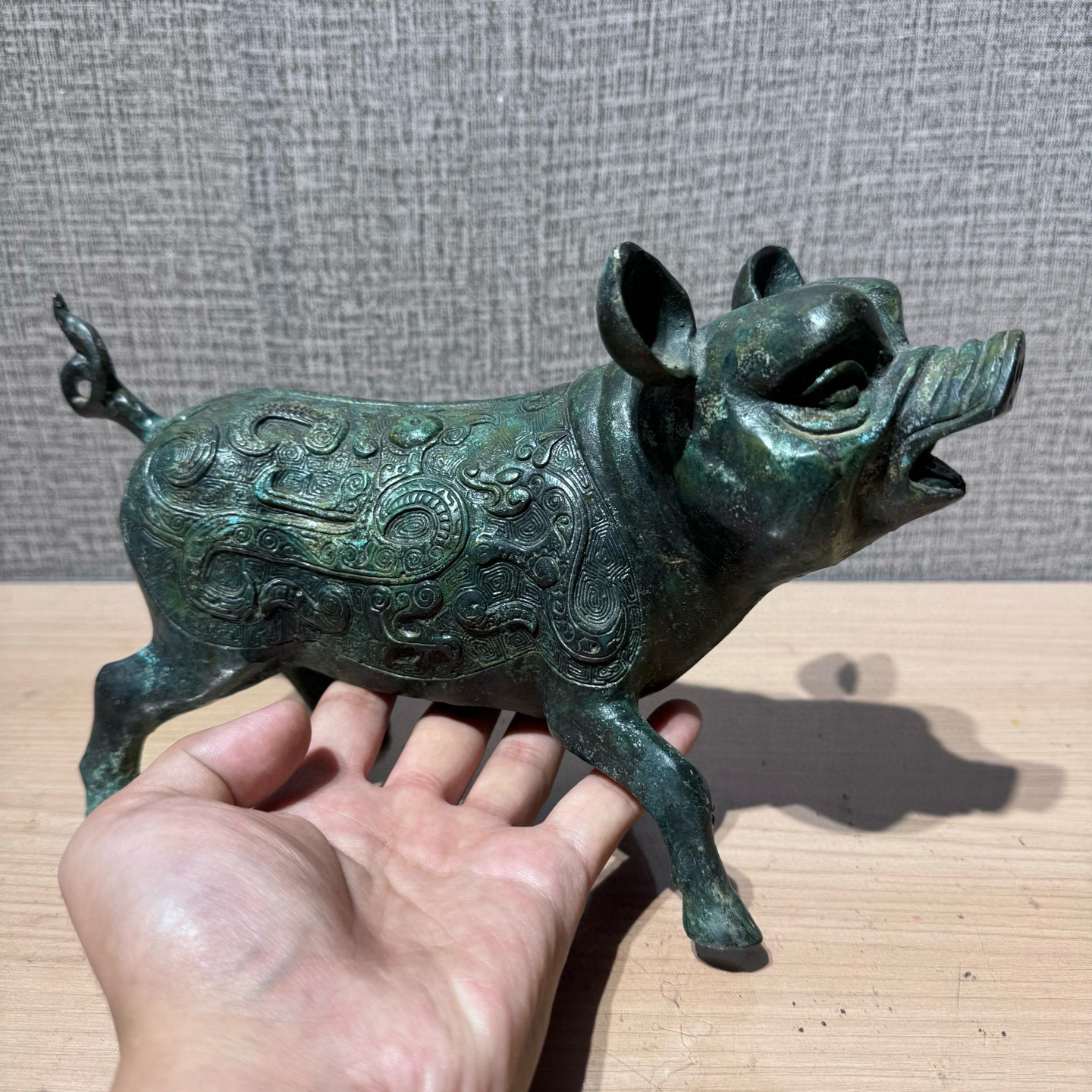 仿古西周福猪家居摆件，仿古青铜器长26厘米