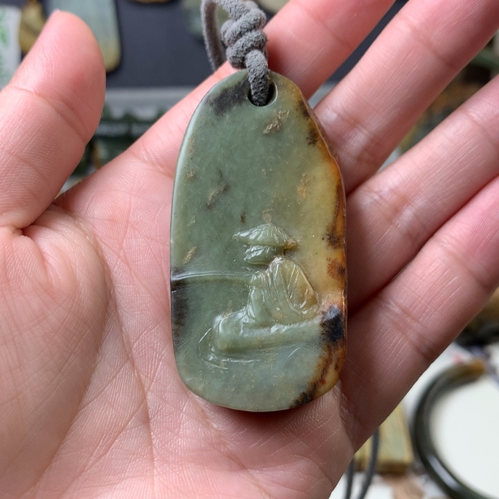 岫岩河磨玉（透闪石质玉）挂件未镶嵌