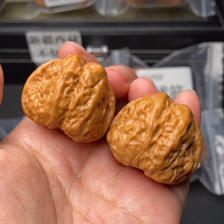 文玩核桃把件37小尺大眼蛙
