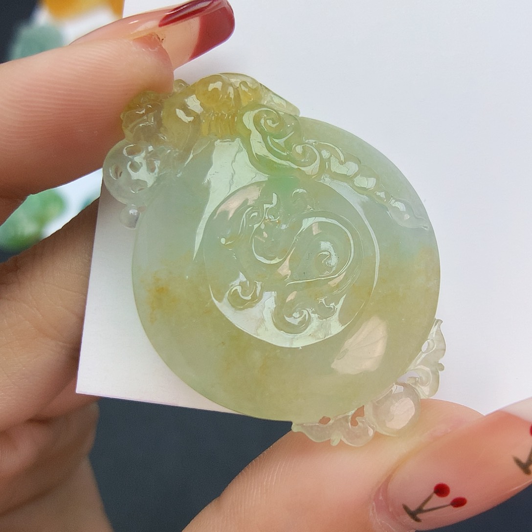 翡翠未镶嵌颈饰仿古龙
