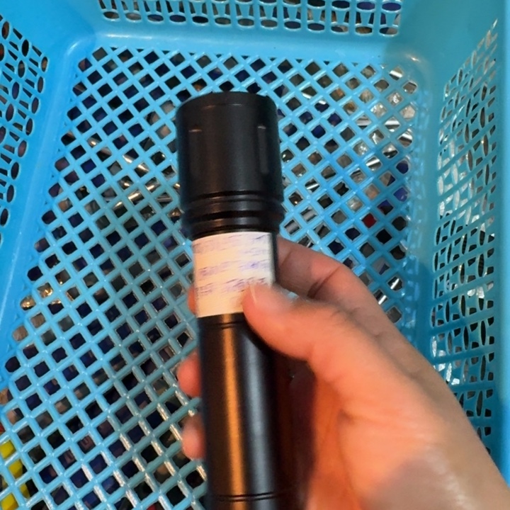 五金工具捡漏手电筒1个可充电