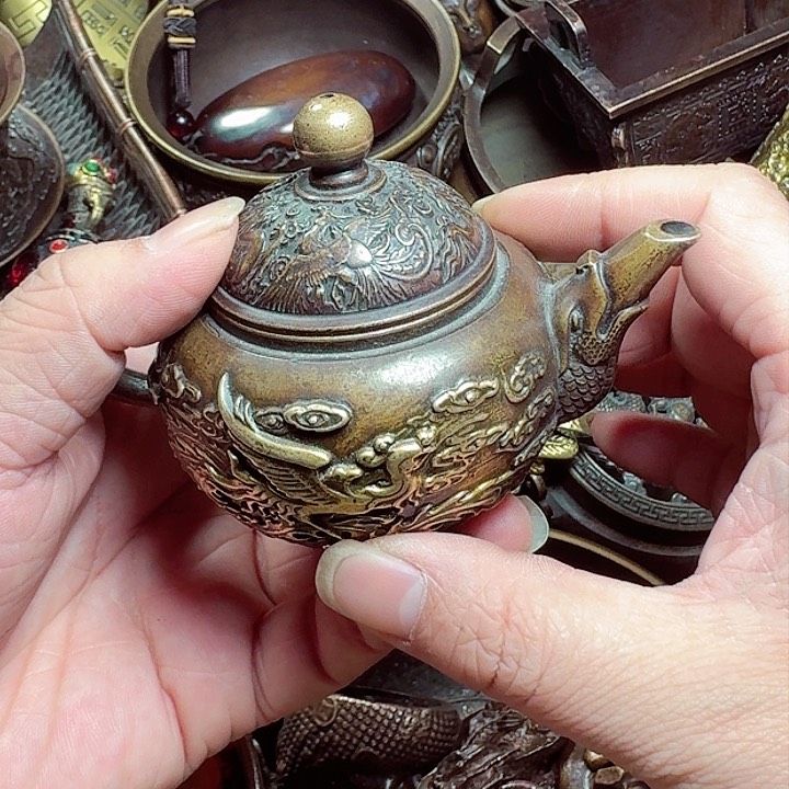 铜器摆件收收藏藏