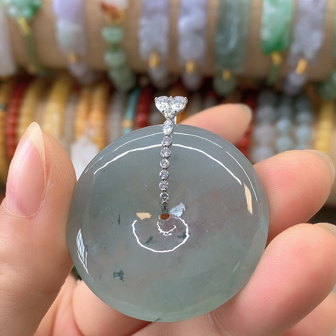 翡翠18K金镶嵌挂件