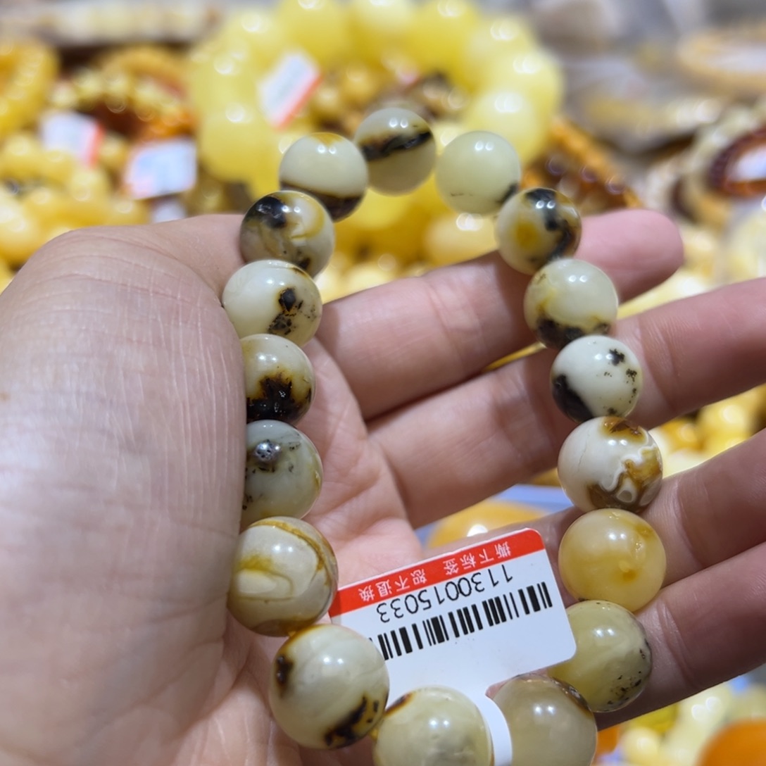 琥珀珠宝奇石未镶嵌