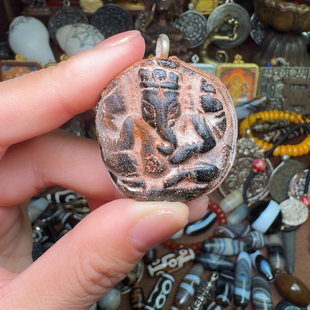 泥塑扎西德勒独特设计