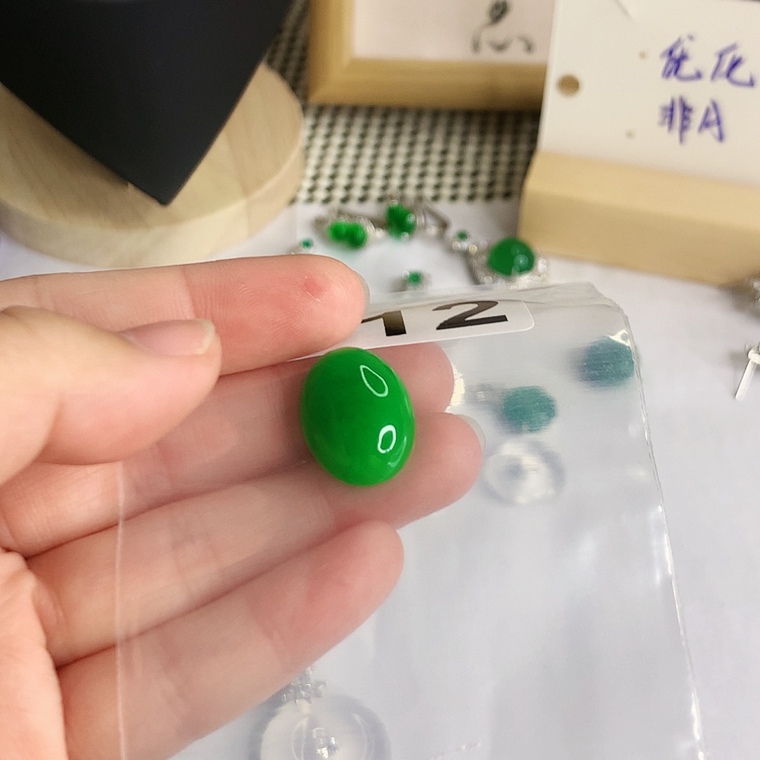 翡翠未镶嵌颈饰安*非A112