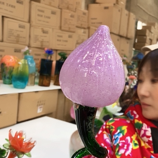 琉璃花瓶高45厘米宽9厘米