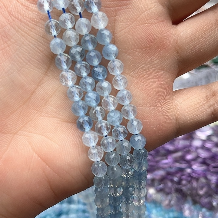 未镶嵌玛瑙/玉髓珠宝半成品一条6mm左右海蓝宝刻面