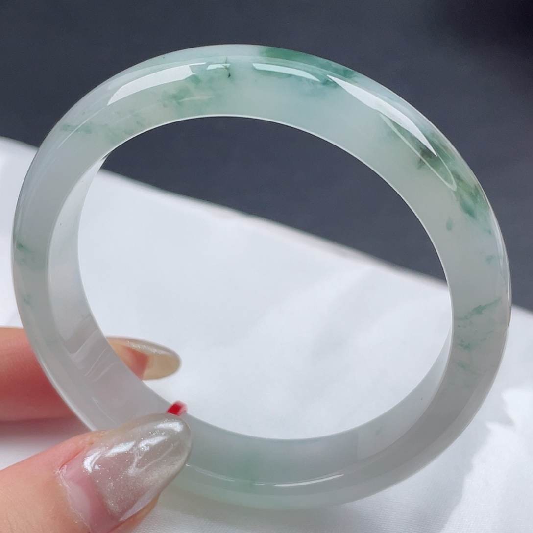 翡翠未镶嵌手镯55圈口