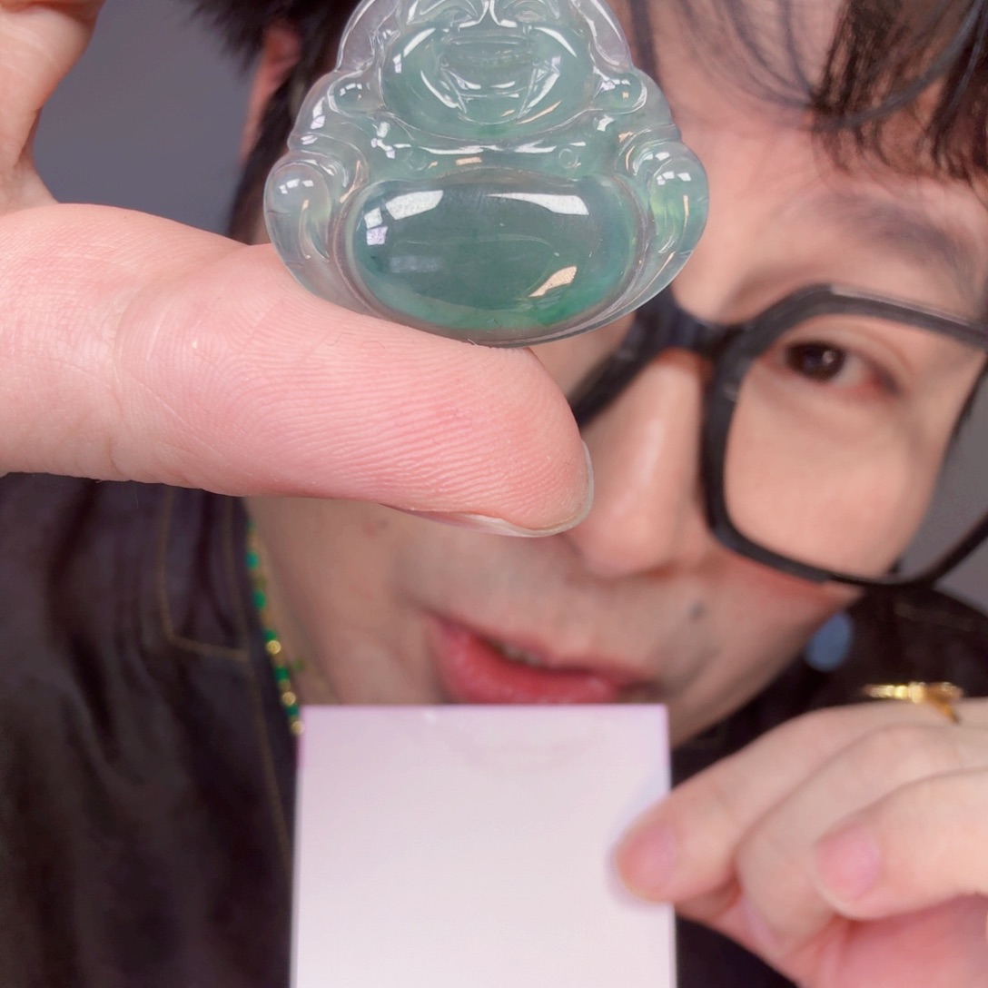 翡翠18K金镶嵌颈饰一件