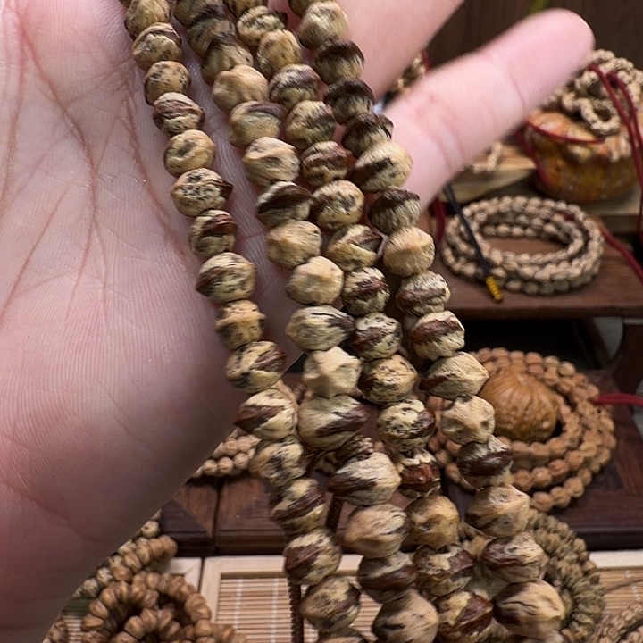 ღ***ޓ柏香籽/百香籽吊坠