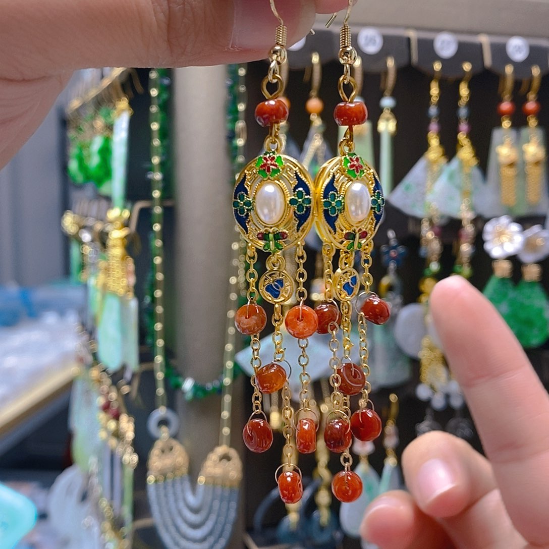 未镶嵌翡翠耳饰翡翠