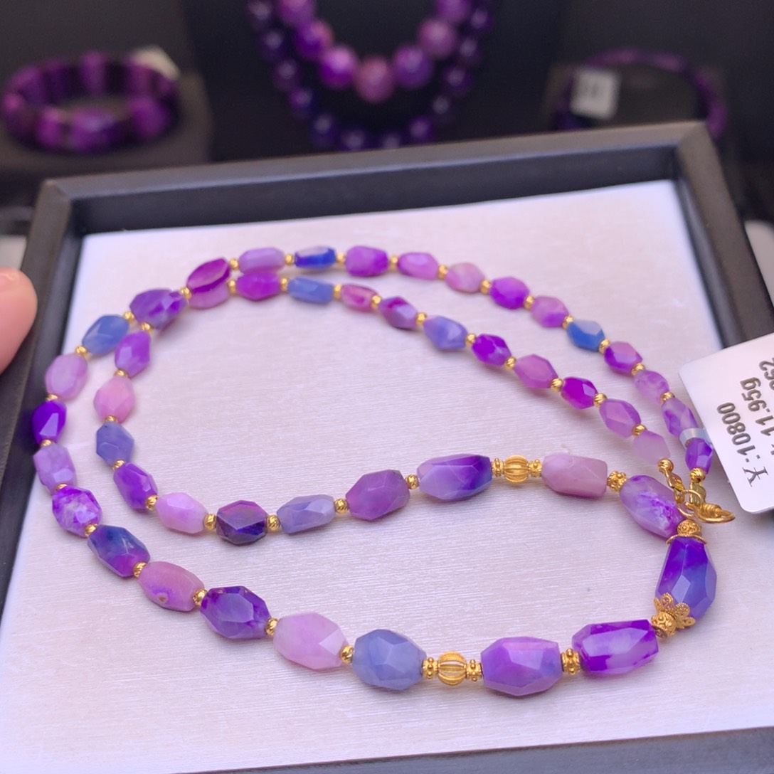 苏纪石（舒俱来）项链18K金镶嵌