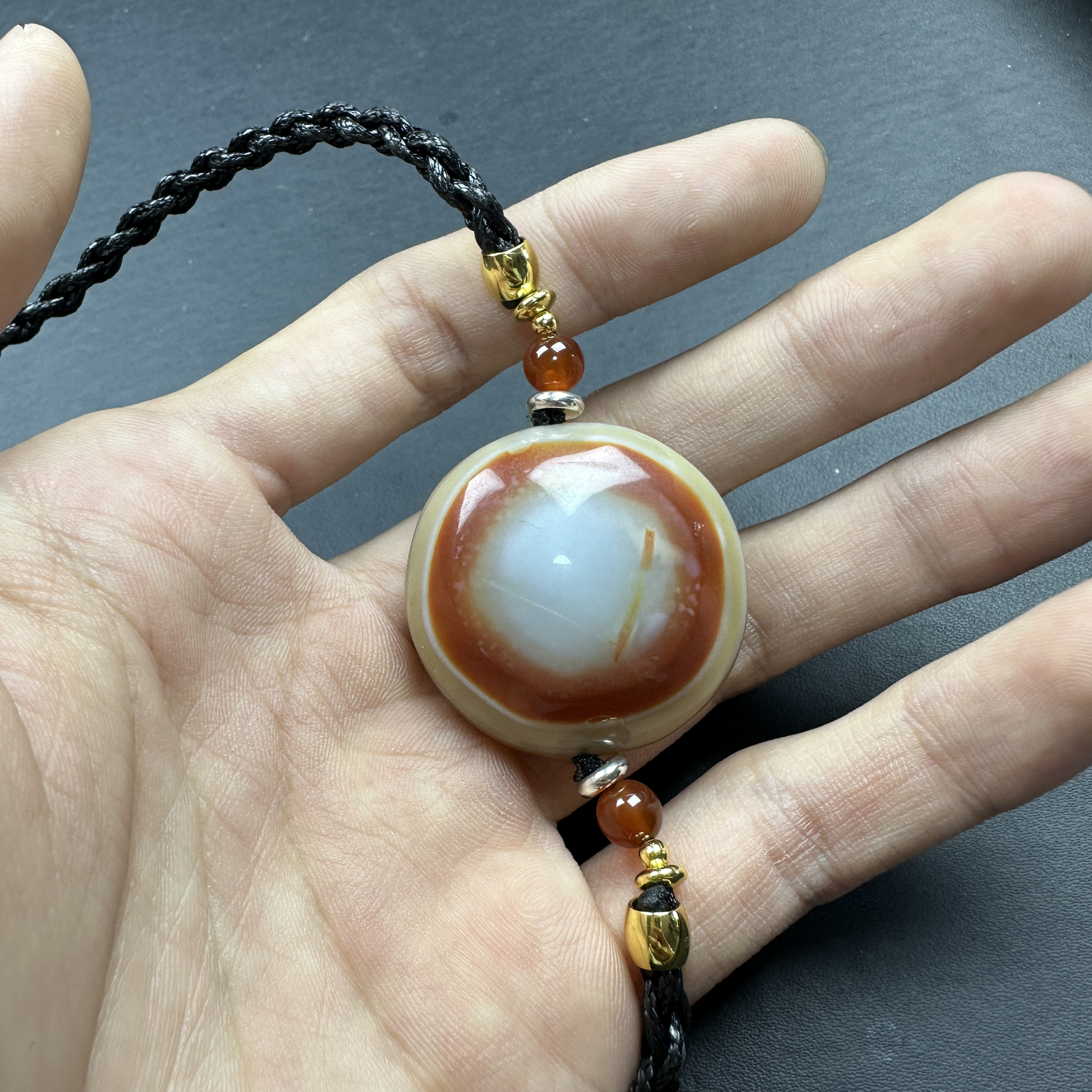 玖扬甄选-天然 原皮原矿 象形一眼板珠 鸿运当头 时尚 玛瑙锁骨链