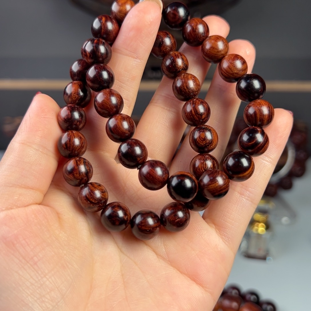 花梨木类香*红降1.0瑕疵