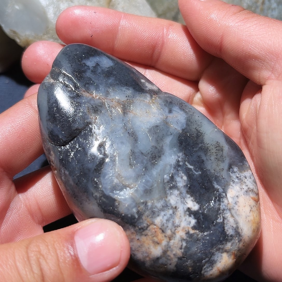 和田玉未镶嵌珠宝奇石