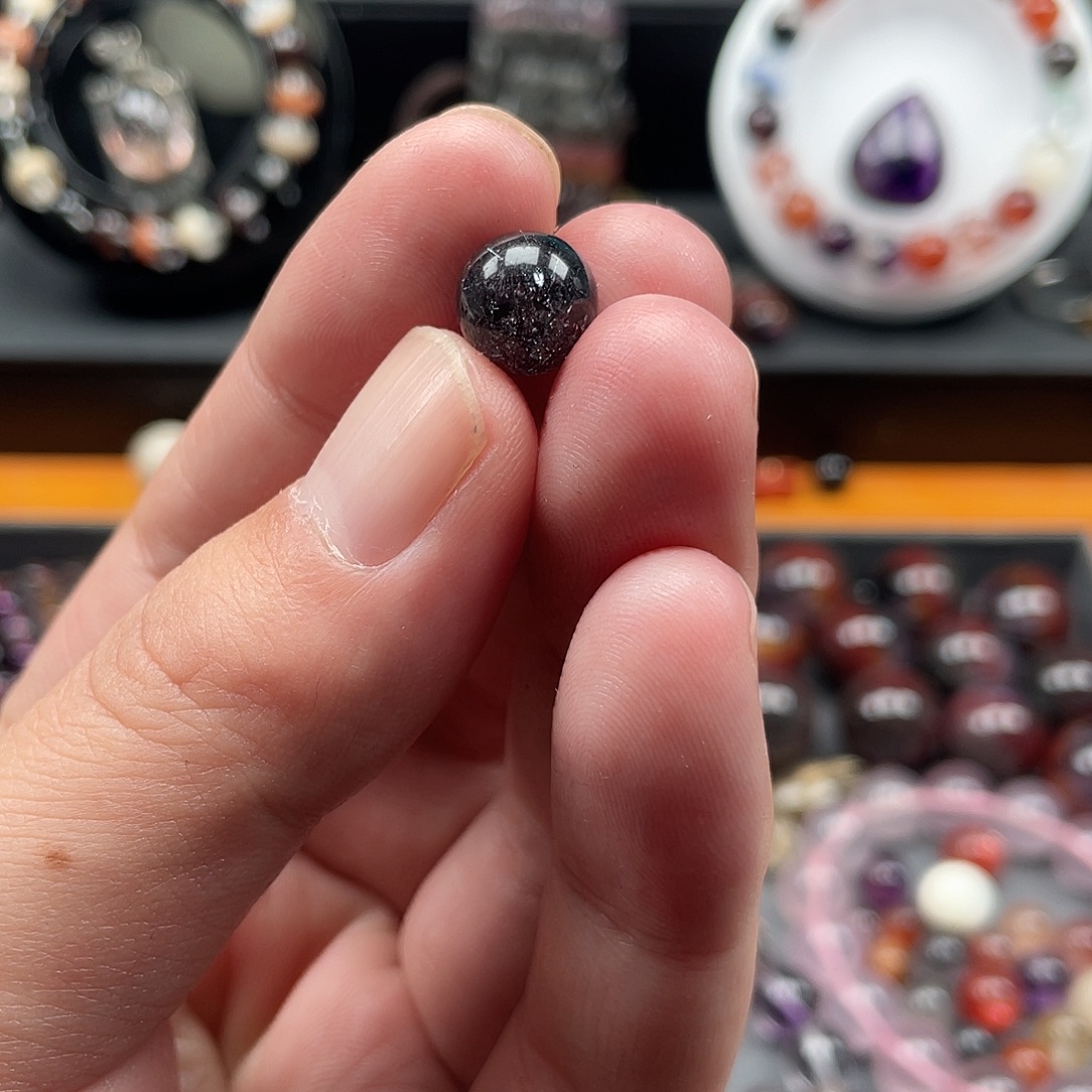 腻***腻水晶未镶嵌颈饰黑烟花单珠10mm