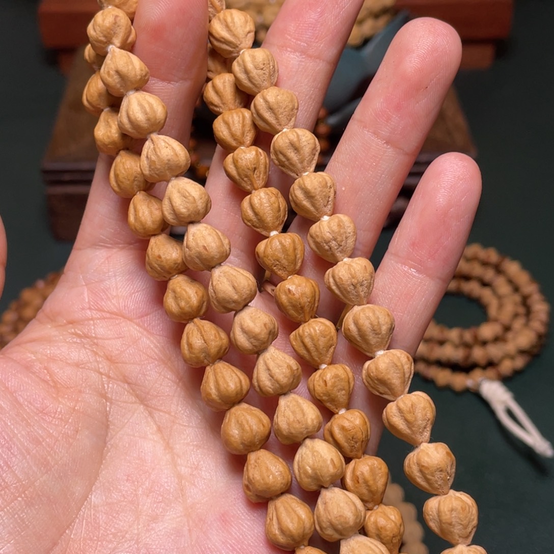 柏香籽/百香籽吊坠绝世莲花手持