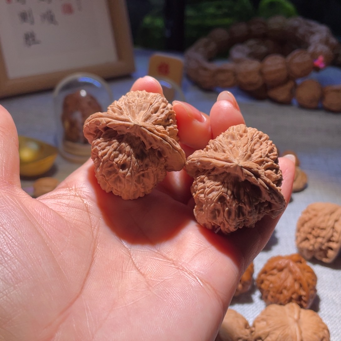 桃核把件39全品三角白