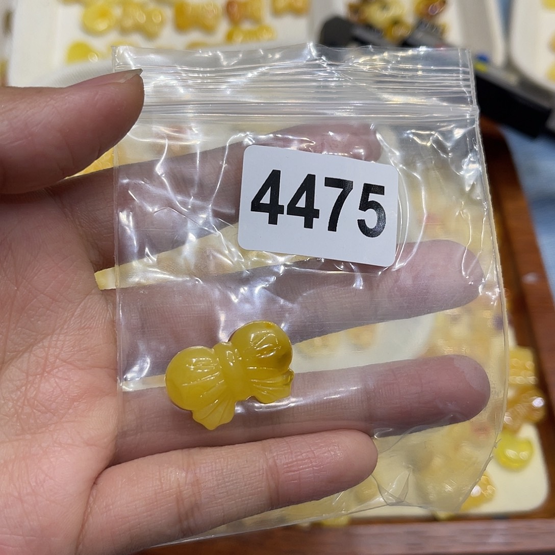 琥珀未镶嵌裸石蜜蜡