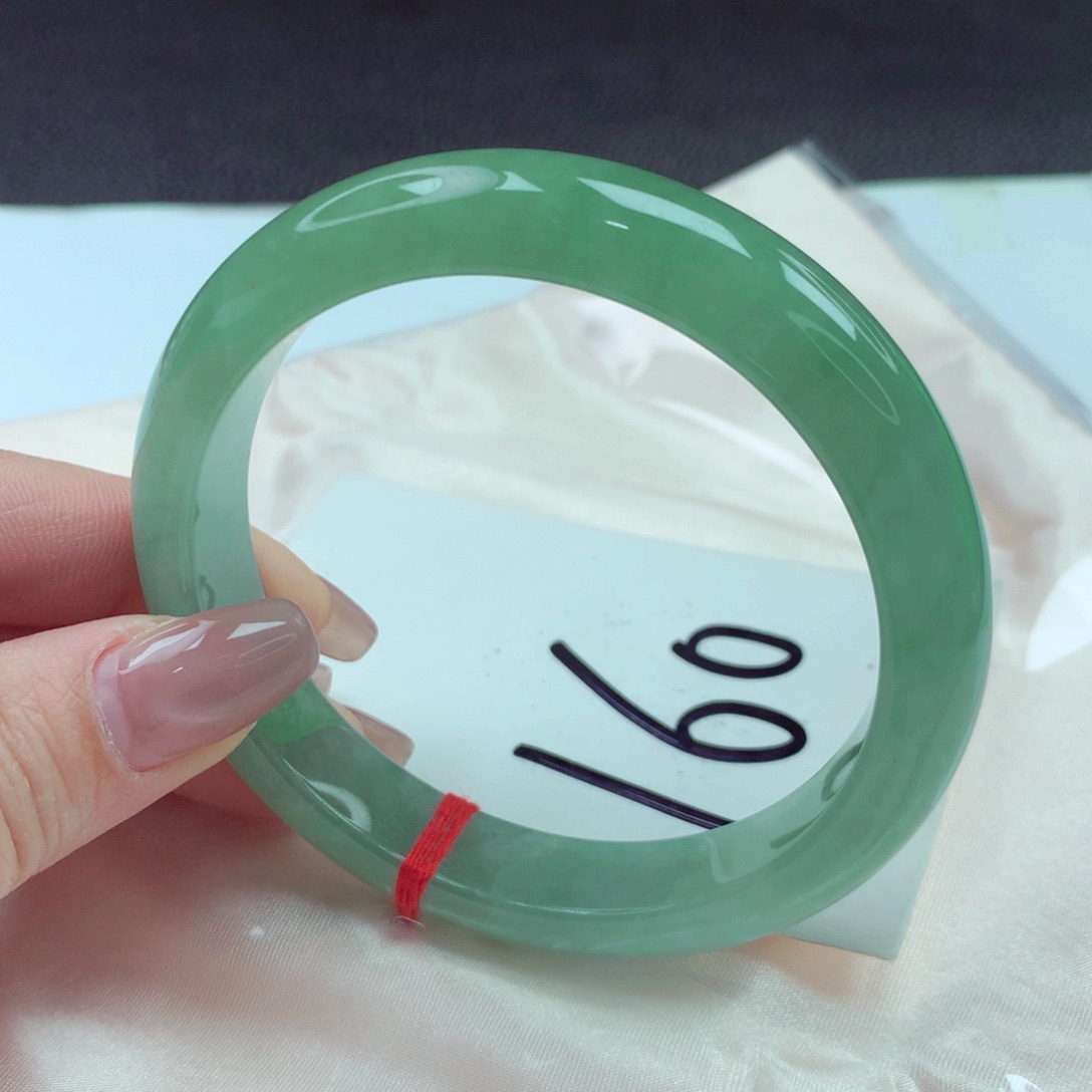 翡翠手镯未镶嵌手镯62.8