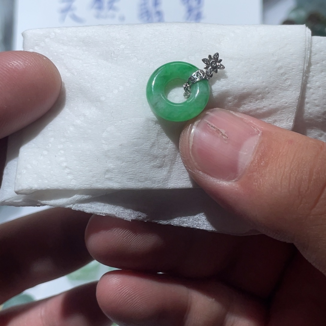 翡翠未镶嵌颈饰天然