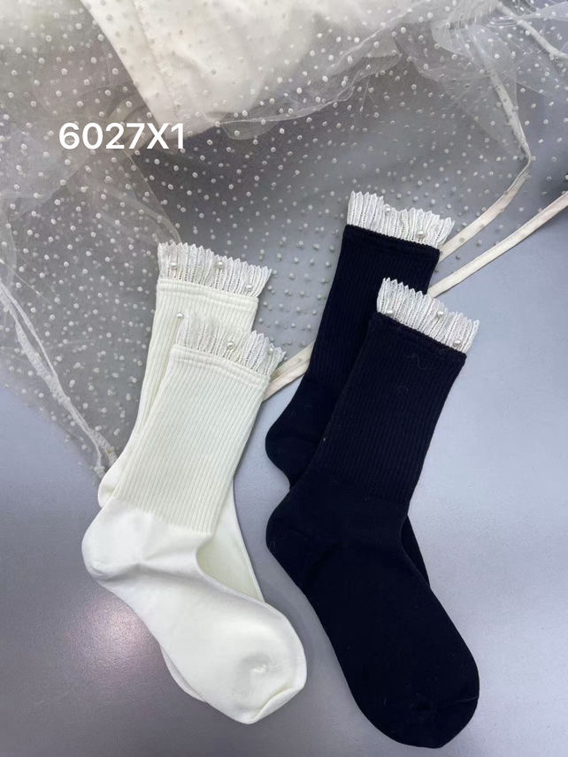 2025欧货新款珍珠花边堆堆袜中筒袜女袜