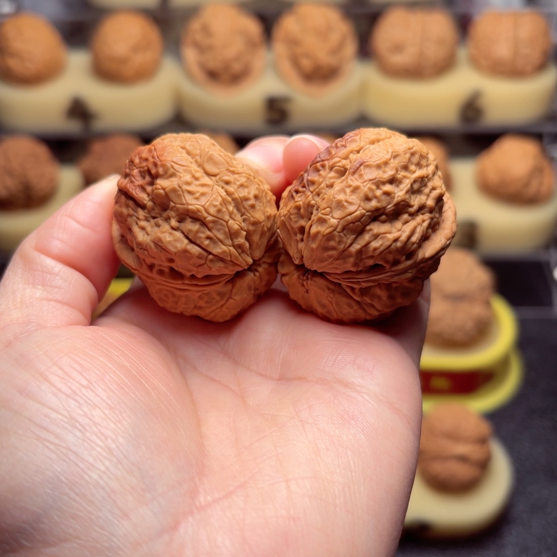 文玩核桃把件21号车