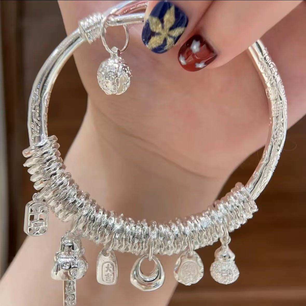 999.9银盘缠实心约69g民族风实心个性复古镯子精美古风通用女首饰