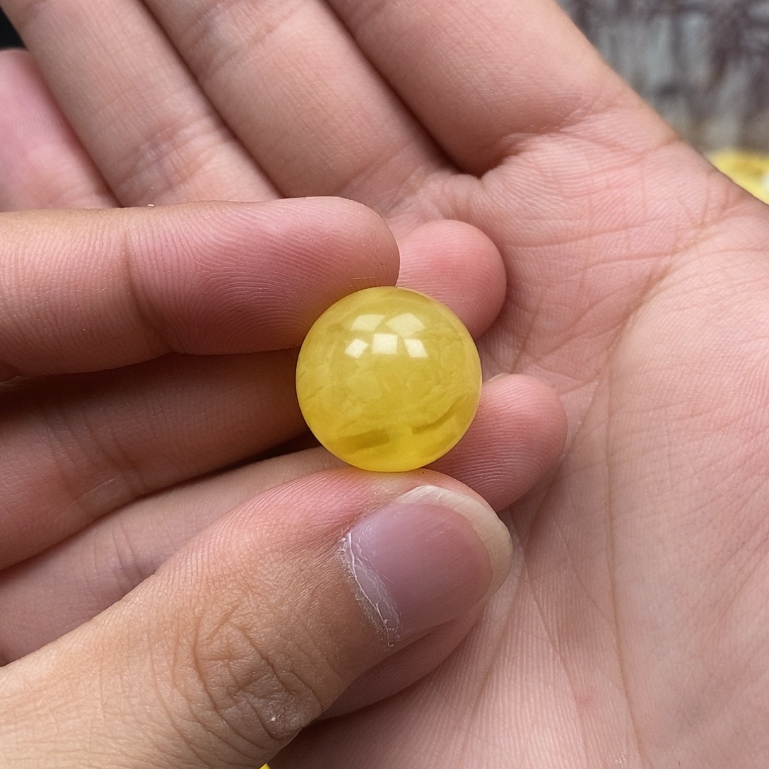 .***L琥珀未镶嵌珠宝奇石