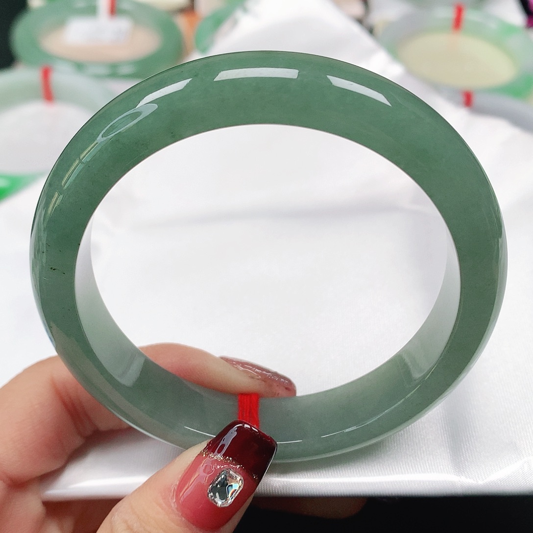 翡翠手镯未镶嵌天然翡翠手镯56