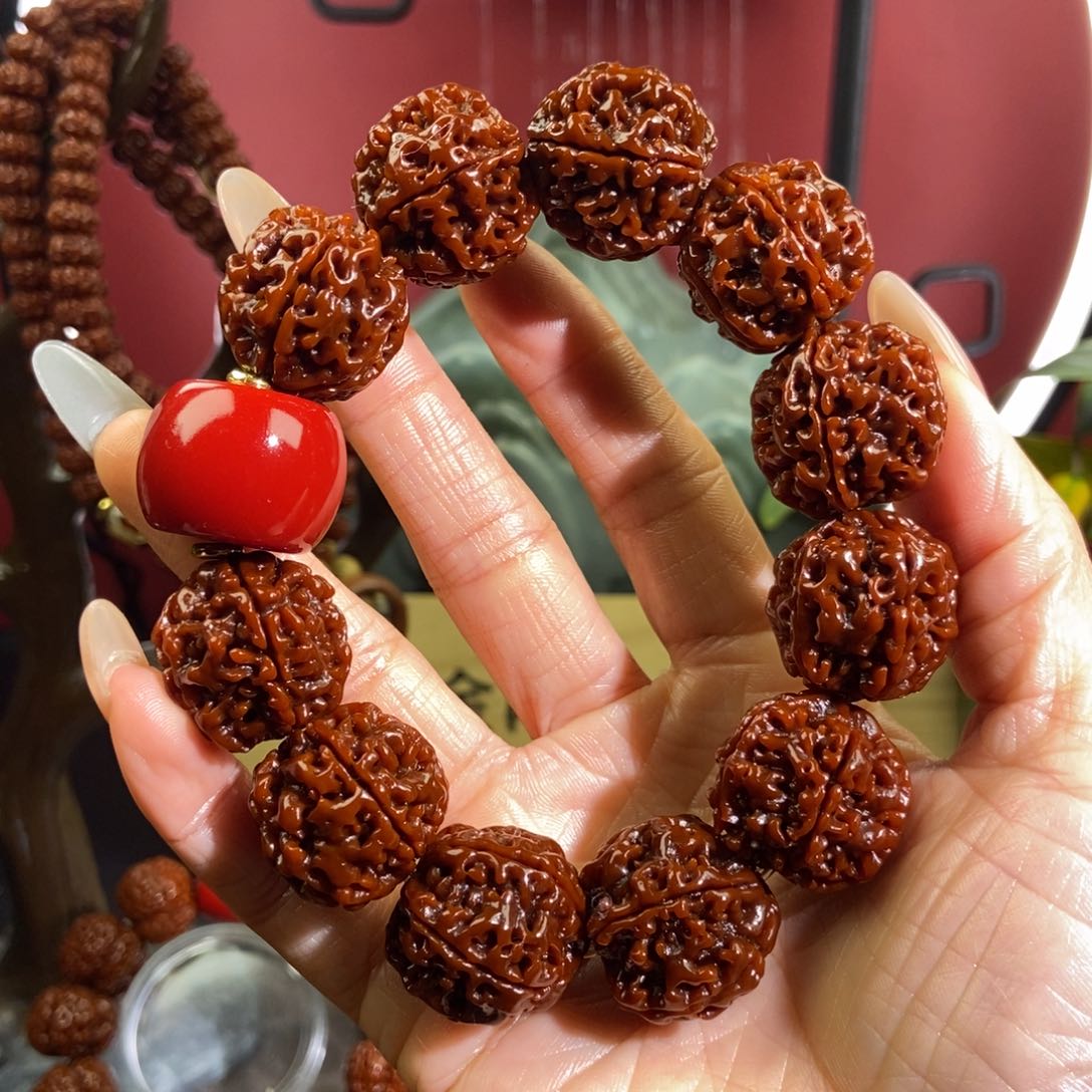 金刚菩提吊坠523。红。           