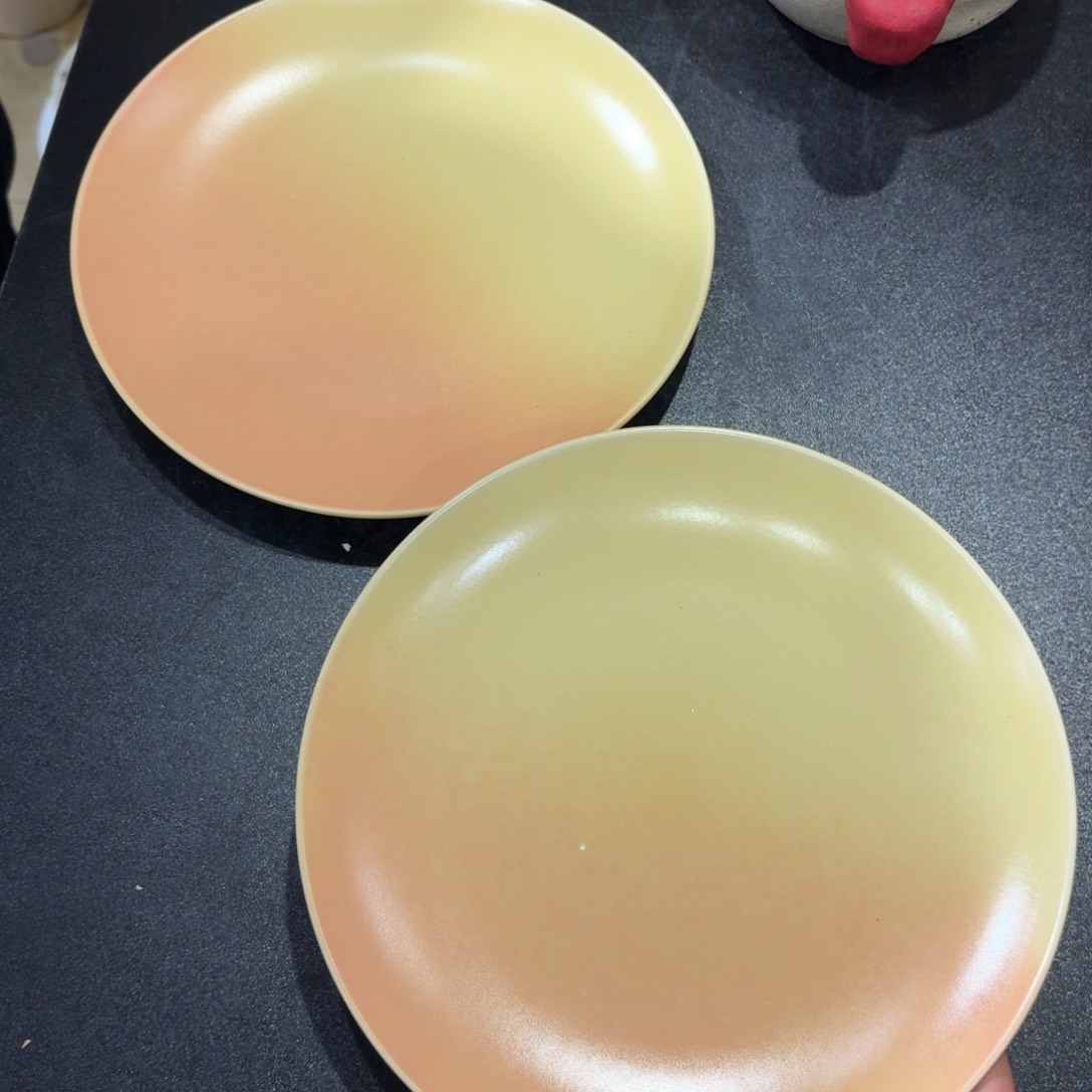 瓷微瑕特价两个8.5不影响使用