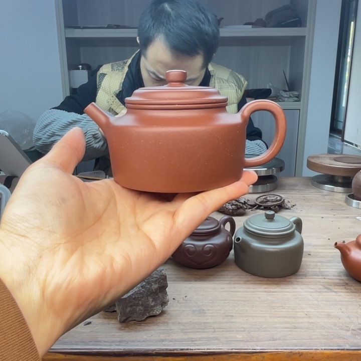 欣***袍茶壶紫砂潘毅 底槽清德中